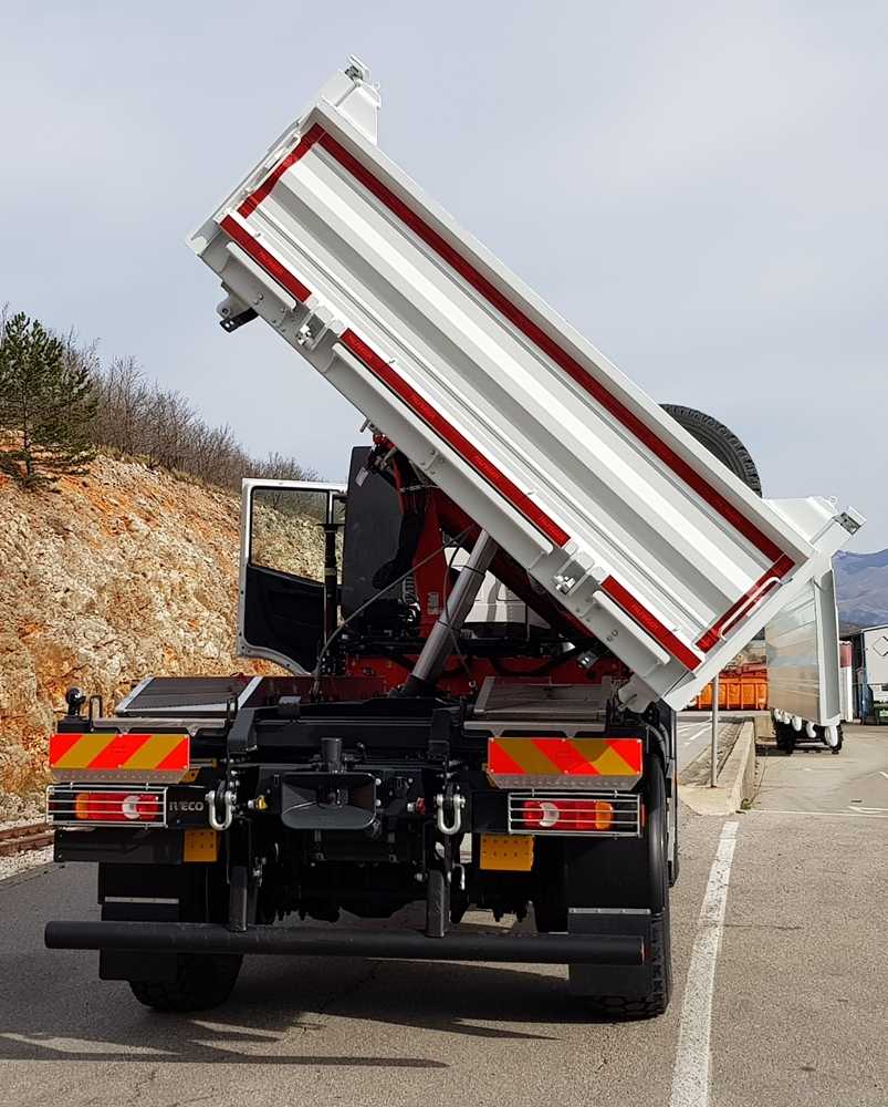 PK_kamionske_nadogradnje_palfinger_dizalica_kamionski_sanduci_trostrani_kiper