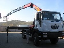 Palfinger_dizalica_PK24001_s_radnom_košarom_i_tovarni_sanduk