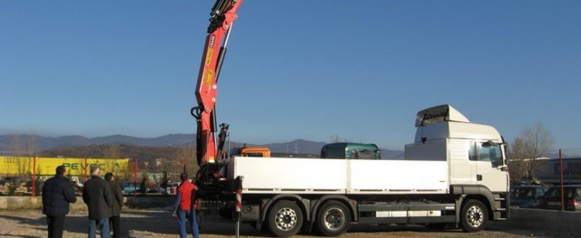 Palfinger dizalica PK 10000 C i tovarni sanduk za Staklo Spudić
