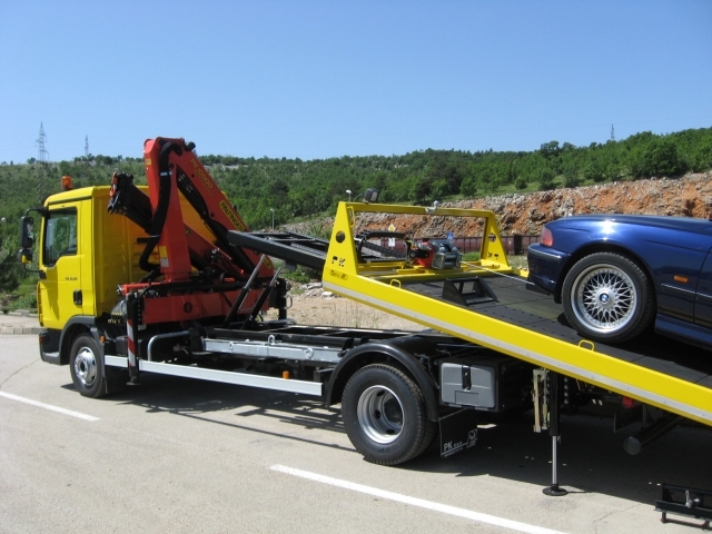 Palfinger_dizalica_PK_10000_i_klizna_platforma