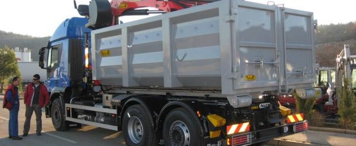 Palfinger dizalica PK 15500 na kontejneru i navlakač kontejnera T 20 za Daus Truck – Micheli Tomić