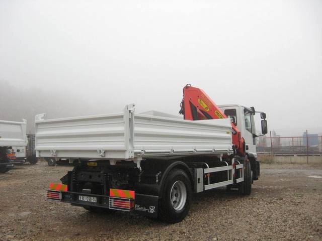 Palfinger PK 15500 Crane and TK 115B Three-Way Tipper for Strada