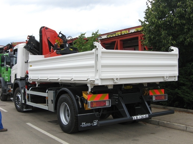 Palfinger crane PK 15500 and three-way tipper TSK 115B for Scania – Demo