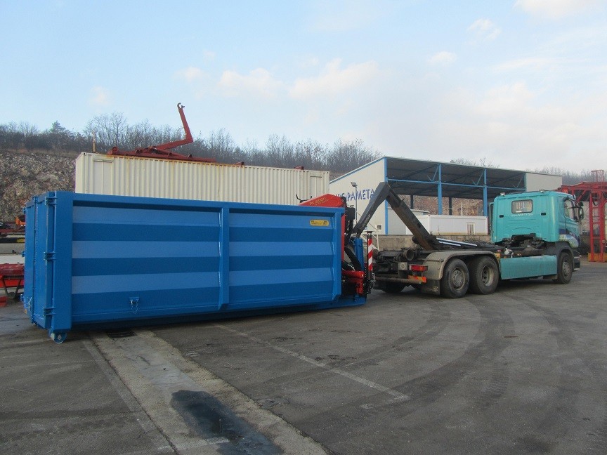 Abrollkontejner_s_Palfinger_dizalicom_PK_12001L_komunalne_djelatnosti