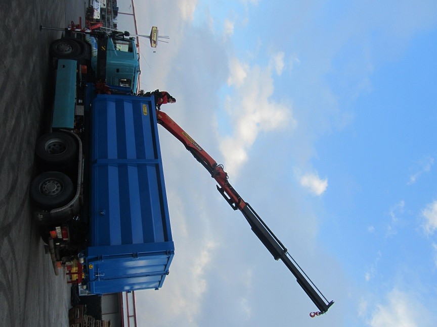 Abrollkontejner_s_Palfinger_dizalicom_PK_12001L_komunalne_djelatnosti