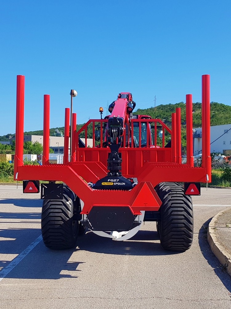 Palfinger_Epsilon_dizalica_C60F86-traktorska_prikolica_s_dizalicom
