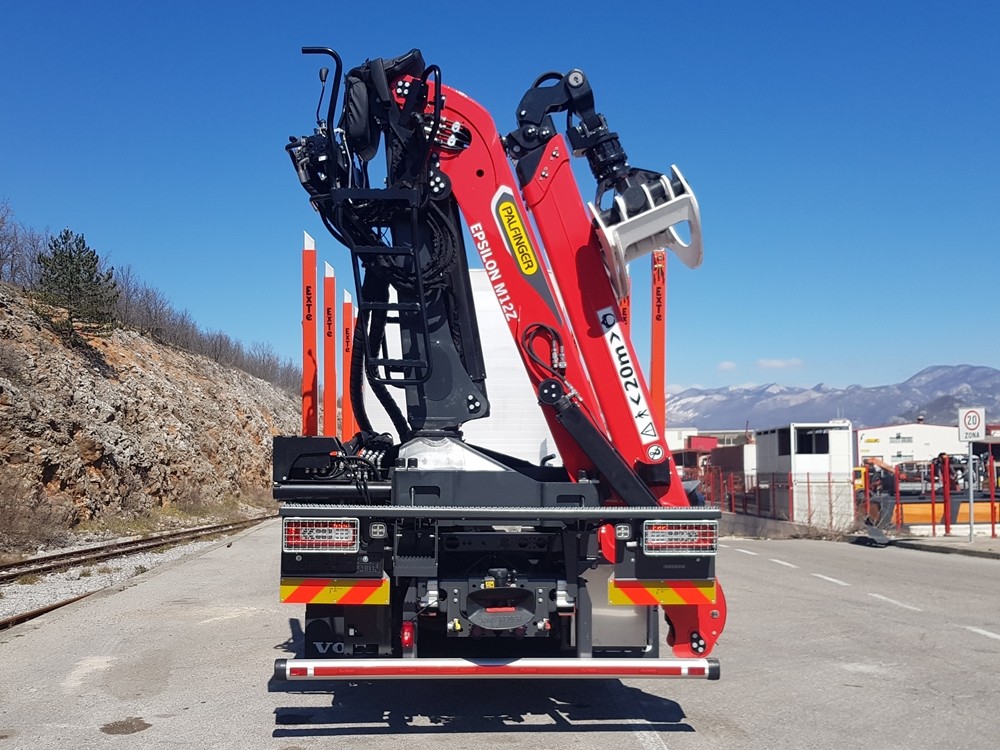 Palfinger_Epsilon_dizalica_M12Z105_šumarska_platforma_i_prikolica