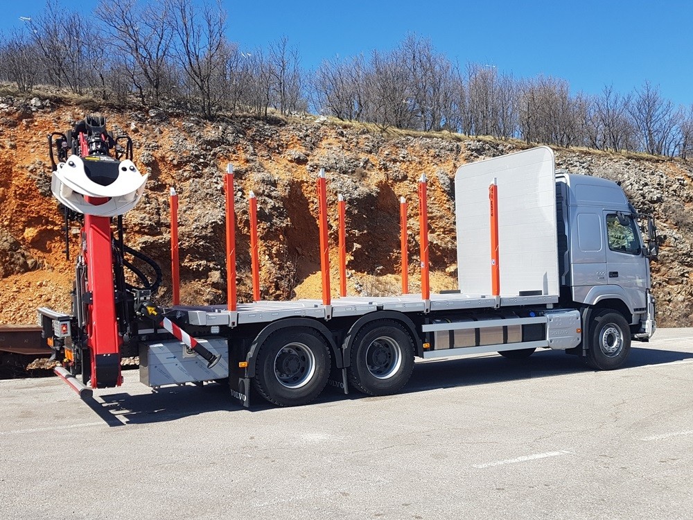 Palfinger_Epsilon_dizalica_M12Z105_šumarska_platforma_i_prikolica