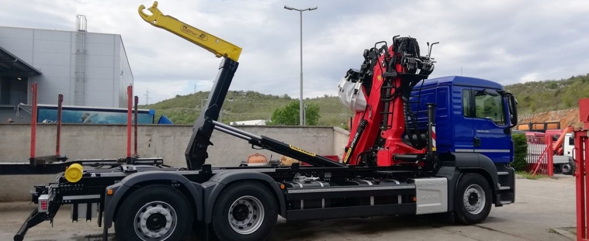 Palfinger Epsilon dizalica Q150Z82 i navlakač kontenjera T 18 za tvrtku Metal Product d.o.o.
