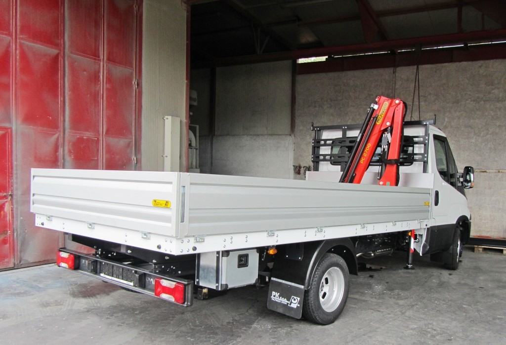Palfinger_dizalica_PC_2700_i_modularni_sanduk_građevinarstvo