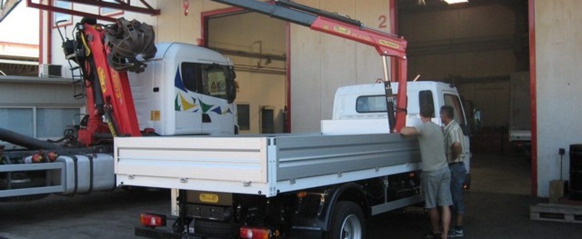 Palfinger Crane PC 2700 and Cargo Platform for Novak Commerce