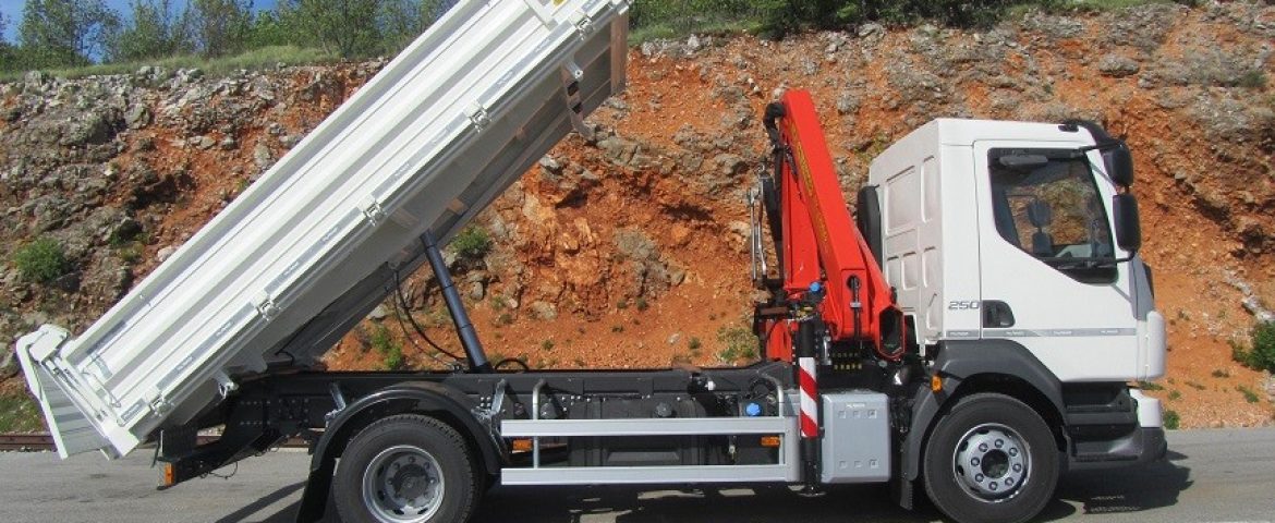 Palfinger dizalica PK 10000 i trostrani kiper TK 95 za tvrtku Maraš d.o.o.