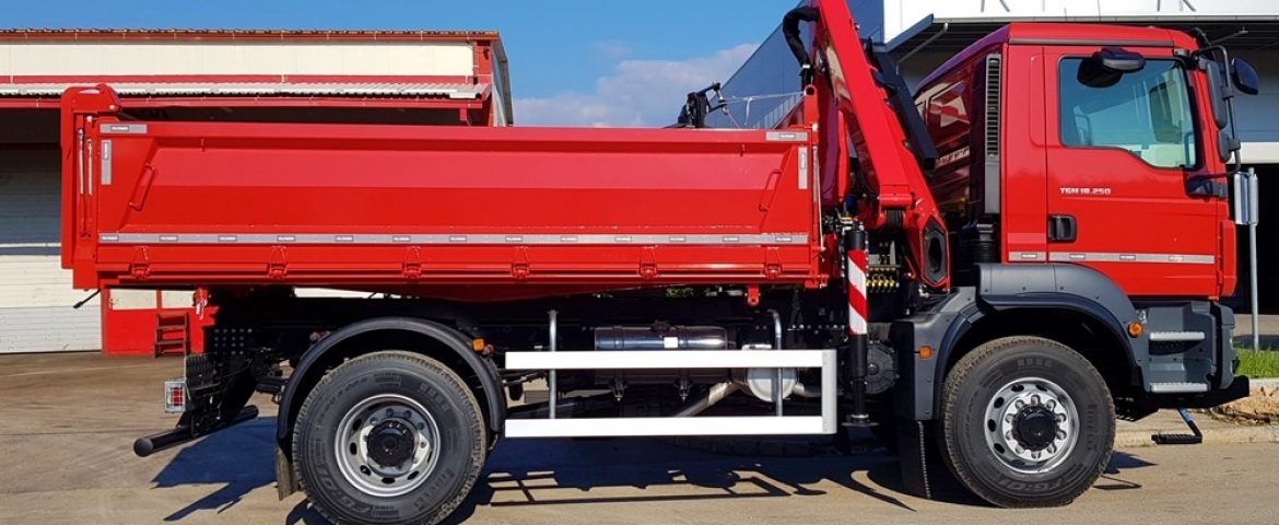 Palfinger PK 11.001 SLD3 B crane and three-way tipper for the City of Banja Luka