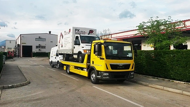 Palfinger_dizalica_PK_13500T_Hidraulično_klizna_platforma_HK_75_vučne_službe