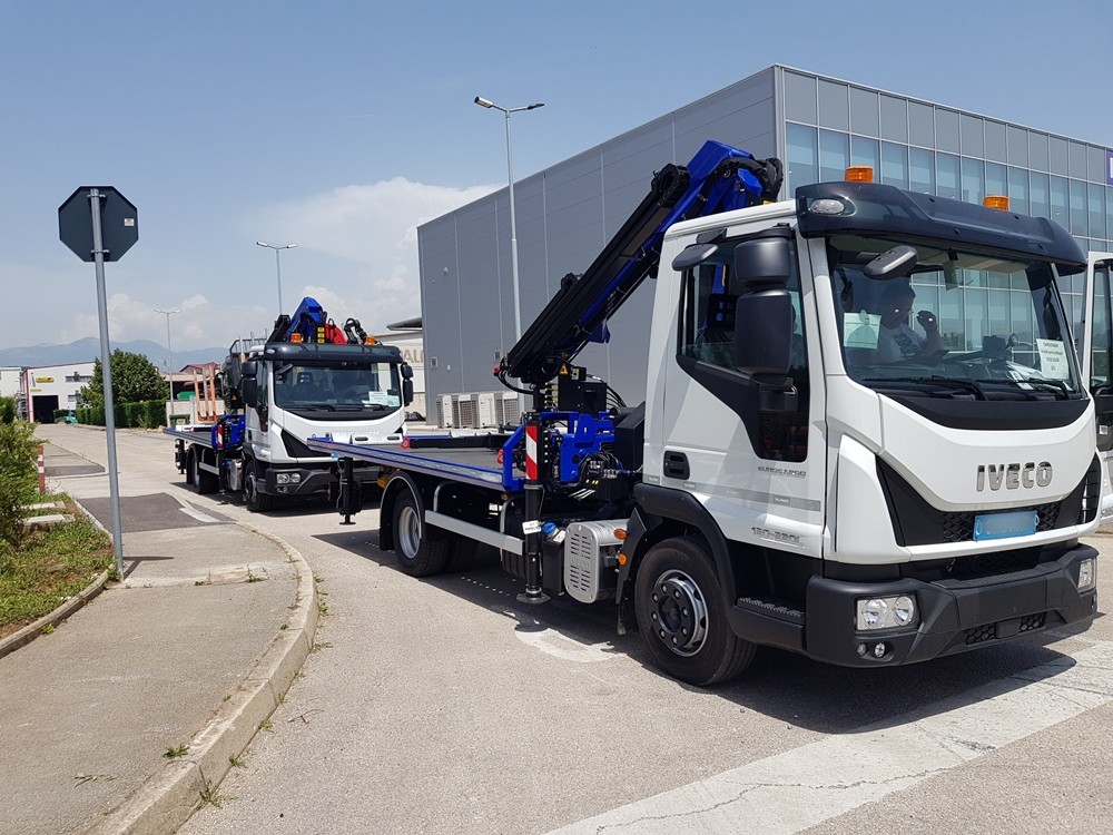 Palfinger_dizalica_PK_13500T_i_fiksna_platforma_F_100