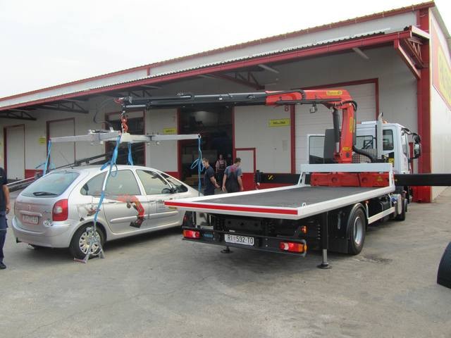 Palfinger_dizalica_PK_13500T_i_fiksna_platforma_F_100_pauk_vozila