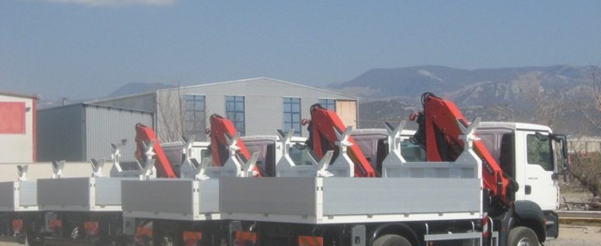Palfinger dizalica PK 15500 s bušećom garniturom i tovarni sanduk za tvrtku Elektoprivreda Crne Gore