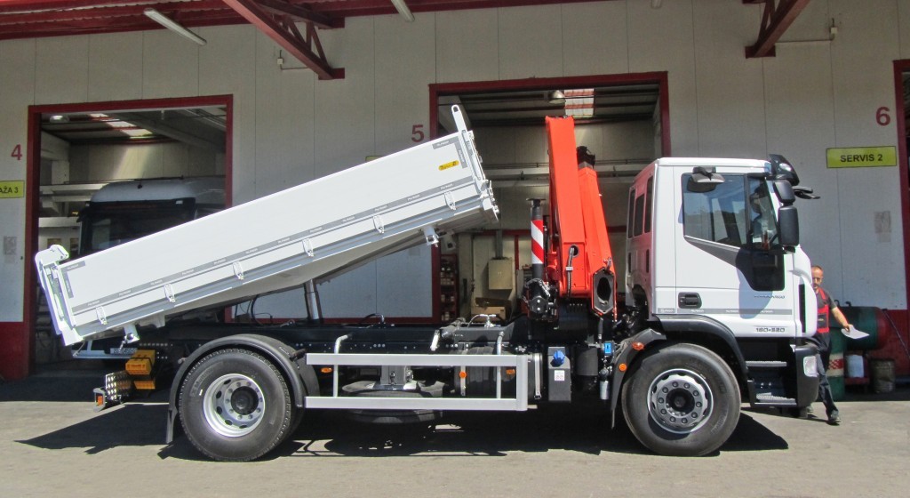 Palfinger dizalica PK 15500 i trostrani kiper TK 115 za Benussi – Novak Commerce d.o.o.