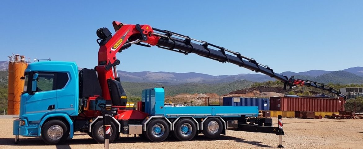 Palfinger PK 165.002 TEC7 crane and modular platform for VELEBIT PROMET