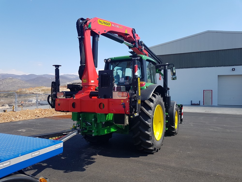 Palfinger_dizalica_PK_17.001_SLD3_C_i_traktorska_nadogradnja_i_traktorska_prikolica