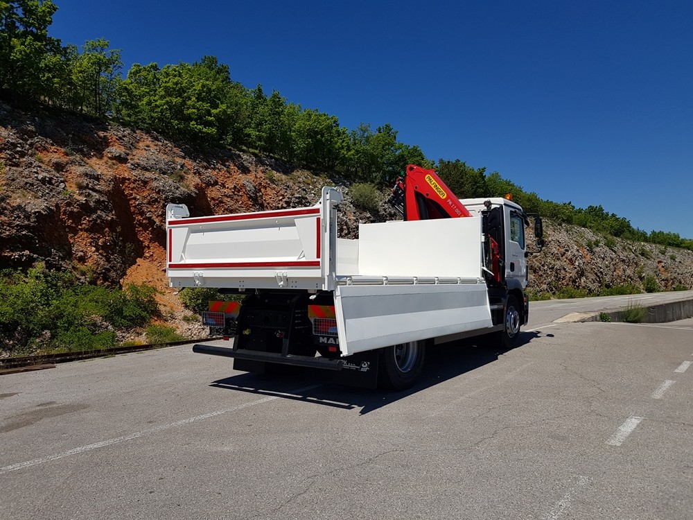 Palfinger_dizalica_PK_17.001_SLD3_i_Trostrani_kiper_TK_115