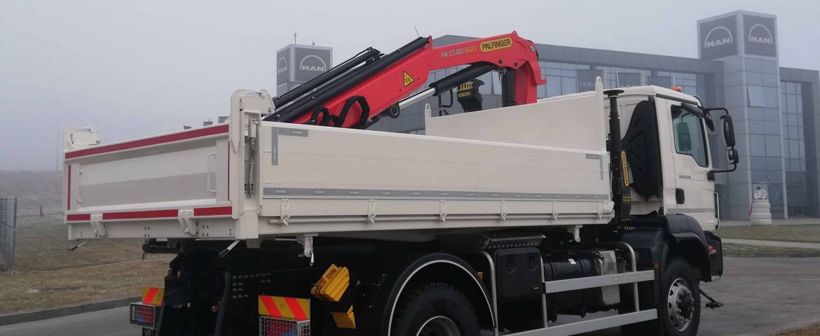 Tipper body with Palfinger PK 17.001 SLD3 crane for KAMGRAD