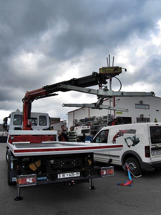 Tow Truck with Palfinger Crane PK 17500T for Bošana d.o.o.