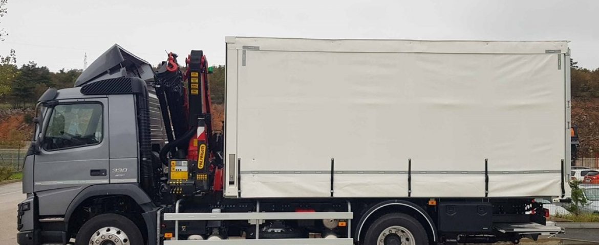 Palfinger dizalica PK 18002 EH, utovarna rampa MBB R1500S i fiksna platforma za D.I.M.Š.O.