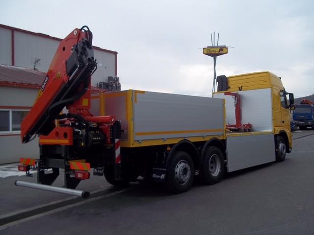 Palfinger dizalica PK 18500 i tovarni sanduk za Volvo – Mexpo