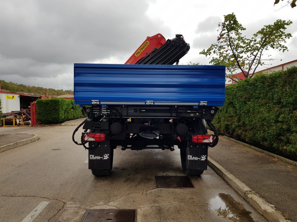 Palfinger_dizalica_PK_19.001_SLD5_i_prikolica_za_transport_stupova_PST_100