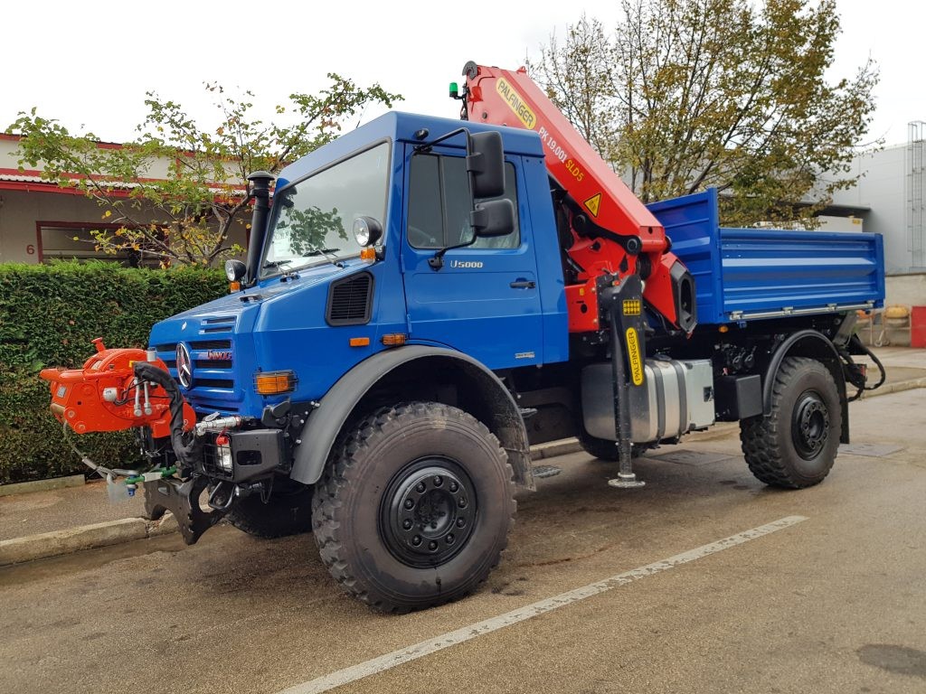 Palfinger_dizalica_PK_19.001_SLD5_i_prikolica_za_transport_stupova_PST_100