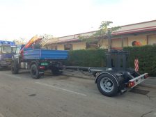 Palfinger_dizalica_PK_19.001_SLD5_i_prikolica_za_transport_stupova_PST_100