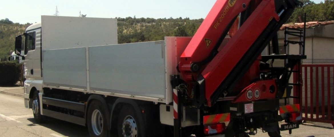 Palfinger dizalica PK 20001 HP i tovarni sanduk za tvrtku Kamgrad d.d.