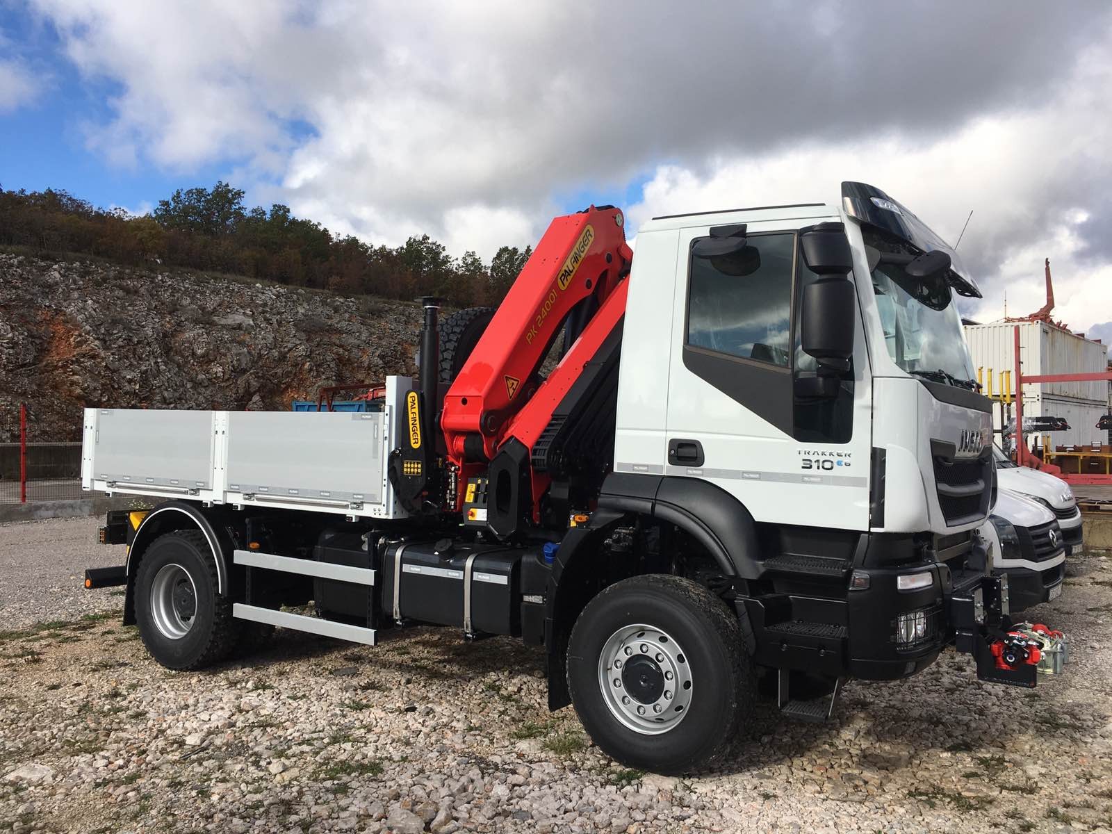 Palfinger PK 24001 HP crane and platform for ELNOS