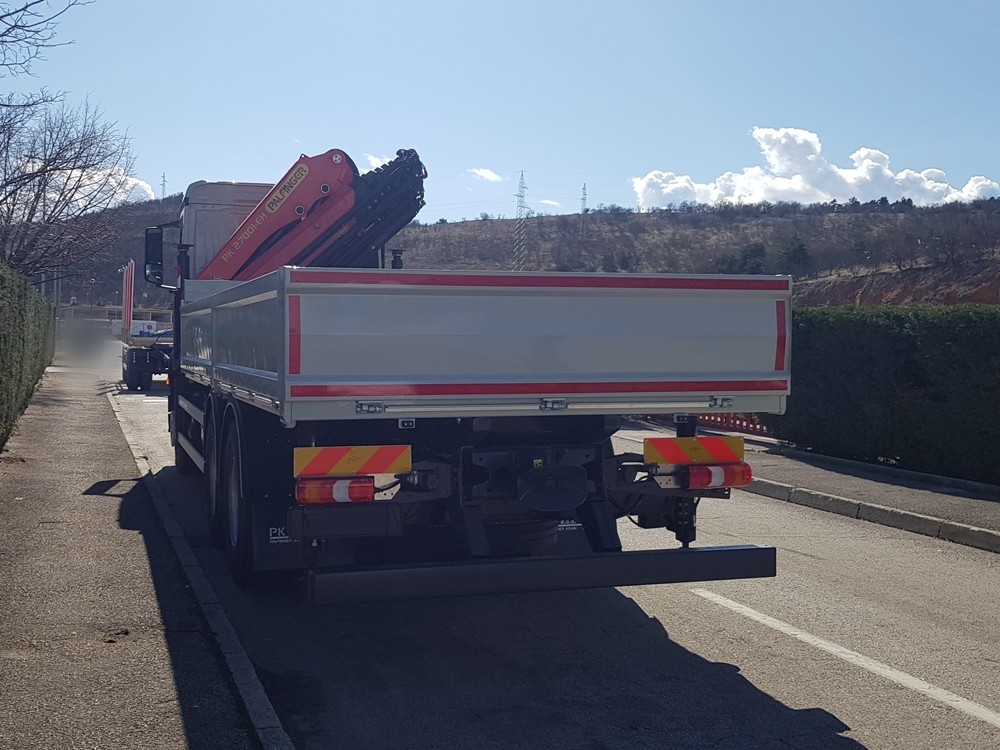 Palfinger_dizalica_PK_27001_EH_i_modularni_sanduk