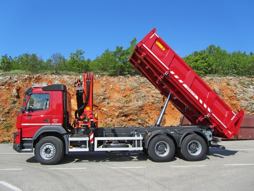 Palfinger dizalica PK 32080 i trostrani kiper TK 160 za tvrtku Georad d.o.o.
