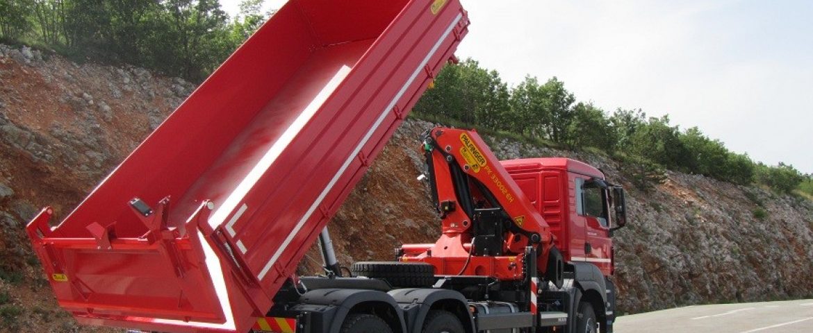 Palfinger PK 33002 EH and TK 160 Three-Way Tipper for Tehno-Elektro d.o.o.