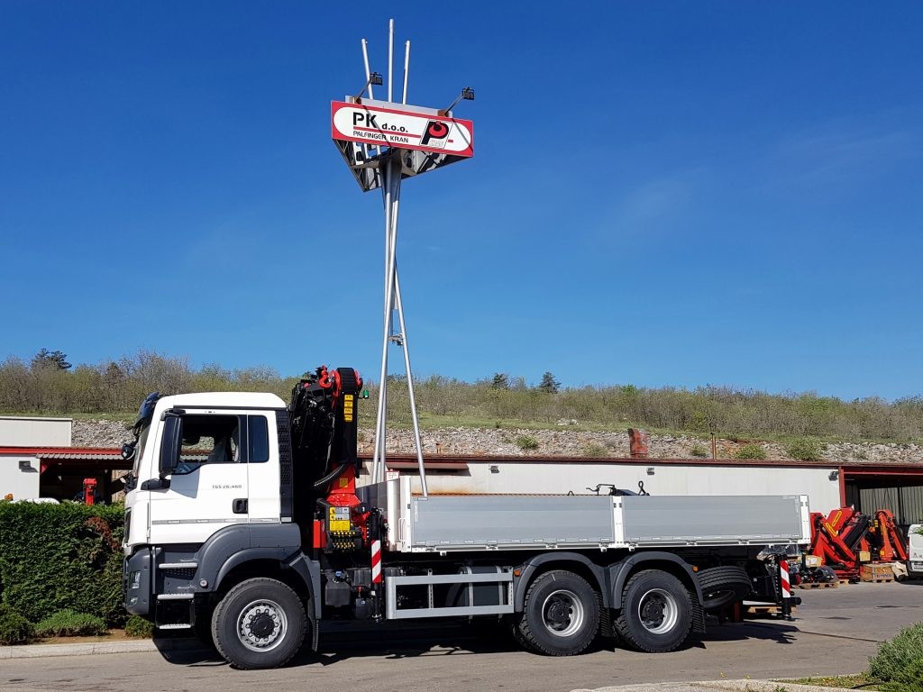 Palfinger dizalica PK 33002 EH i aluminijski modularni sanduk za tvrtku Valard