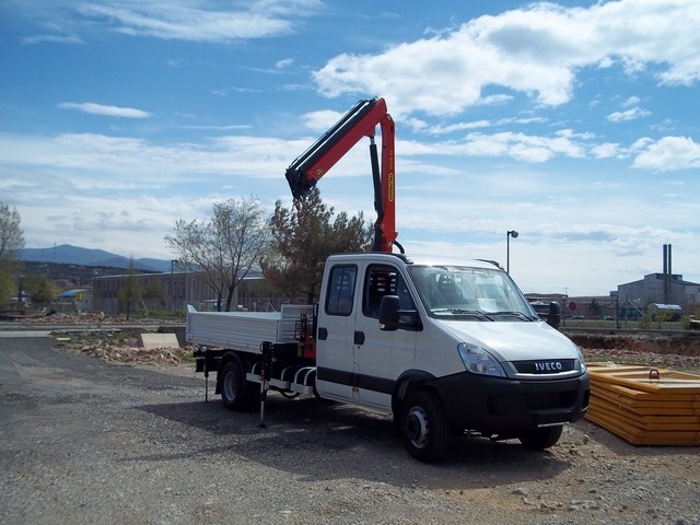 Palfinger_dizalica_PK_4200_i_Trostrani_kiper_TK_35_kiperski_sanduci