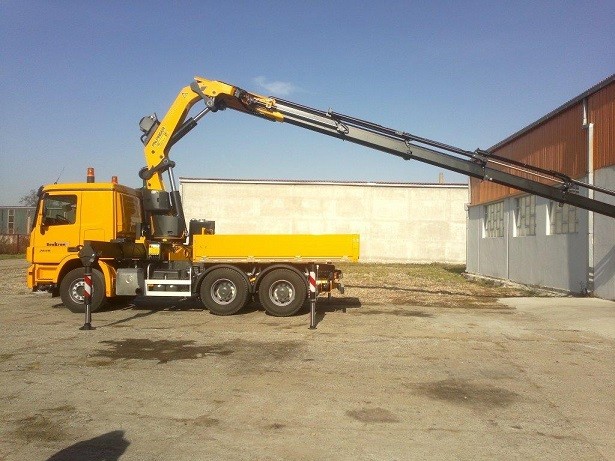 Palfinger_dizalica_PK_50002_EH_i_izmjenjiva nadogradnja_tovarni_sanduk_sedlo