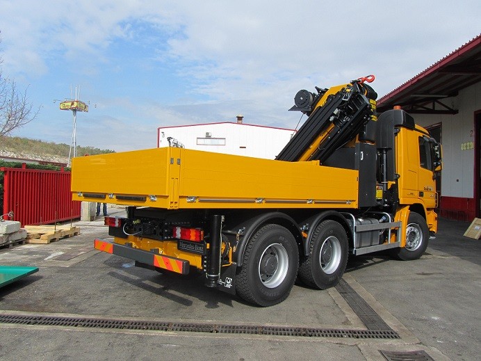 Palfinger Crane PK 50002 EH and Interchangeable Superstructure for Beokran