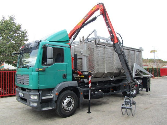 Palfinger_dizalica_PK_6500_i_stražnji_kiper_SK_115_kiperski_sanduci
