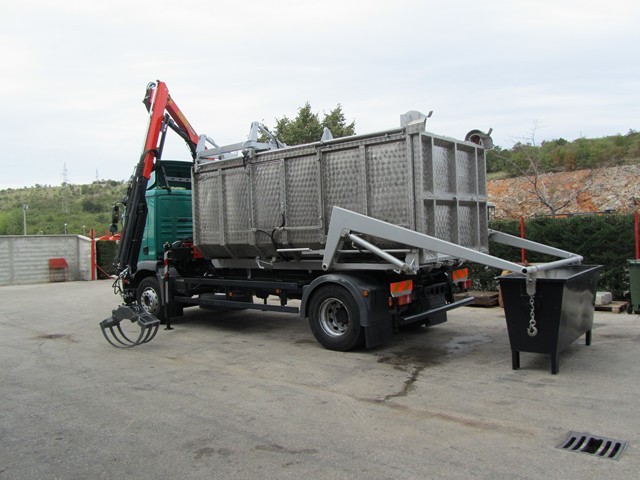 Palfinger_dizalica_PK_6500_i_stražnji_kiper_SK_115_kiperski_sanduci