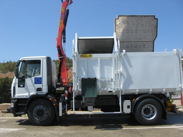 Palfinger_dizalica_PK_6500_i_stražnji_kiper_SK_115_komunalne_djelatnosti
