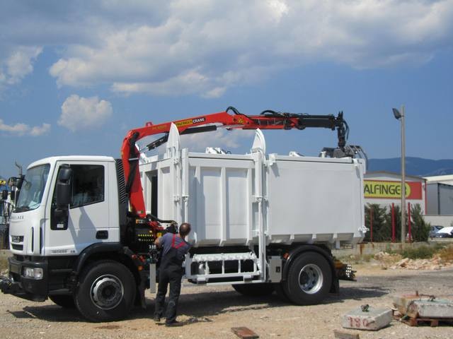 Palfinger_dizalica_PK_6500_i_stražnji_kiper_SK_115_komunalne_djelatnosti