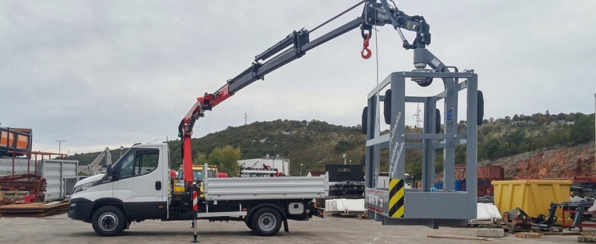 Palfinger PK 7.501 SLD5 Crane and Three-Way Tipper TK 35 for Usluga Poreč d.o.o.