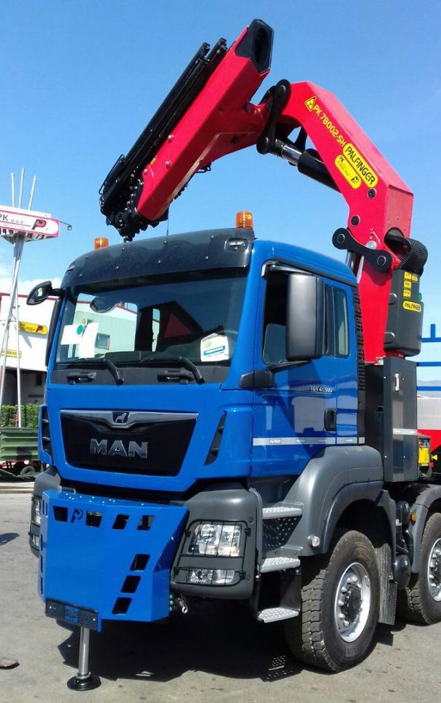 Palfinger_dizalica_PK_78002_SH_sa_modularnim_sandukom_i_prikolica_za_transport_betonskih_stupova_PRT_100