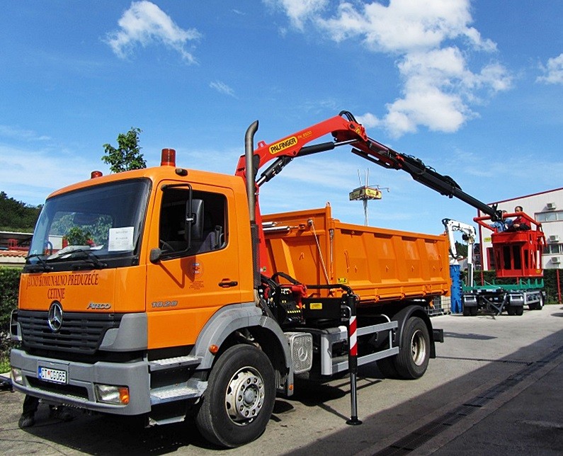 Palfinger_dizalica_PK_8500_i_Trostrani_kiper_TK_115_kiperski_sanduci