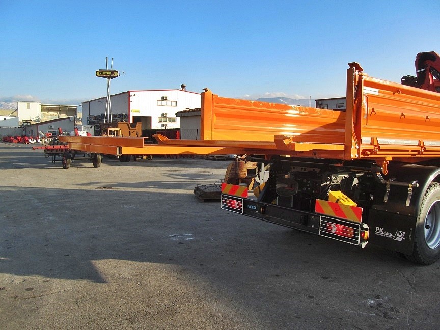 Palfinger_dizalica_PK_8500_i_Trostrani_kiper_TK_95_kiperski_sanduci