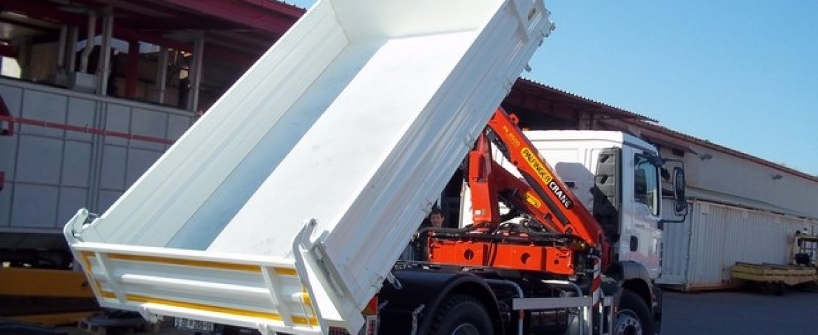 Palfinger Crane PK 8500 and Three-Side Tipper TK 95 for Auto Hrvatska PSC – Maraš